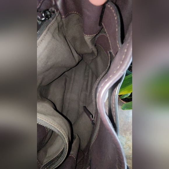 Pre Loved Burberry Belted Hobo Bag 🤎 - Picture 8 of 9